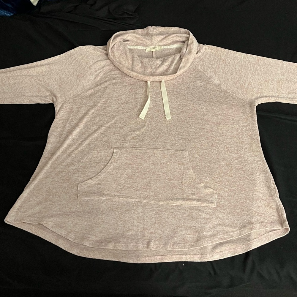 Junior’s No Comment Plus funnel neck pullover top in size 3x